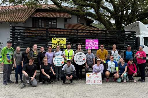Mutirão de Coleta de Lixo na Rodovia SC110